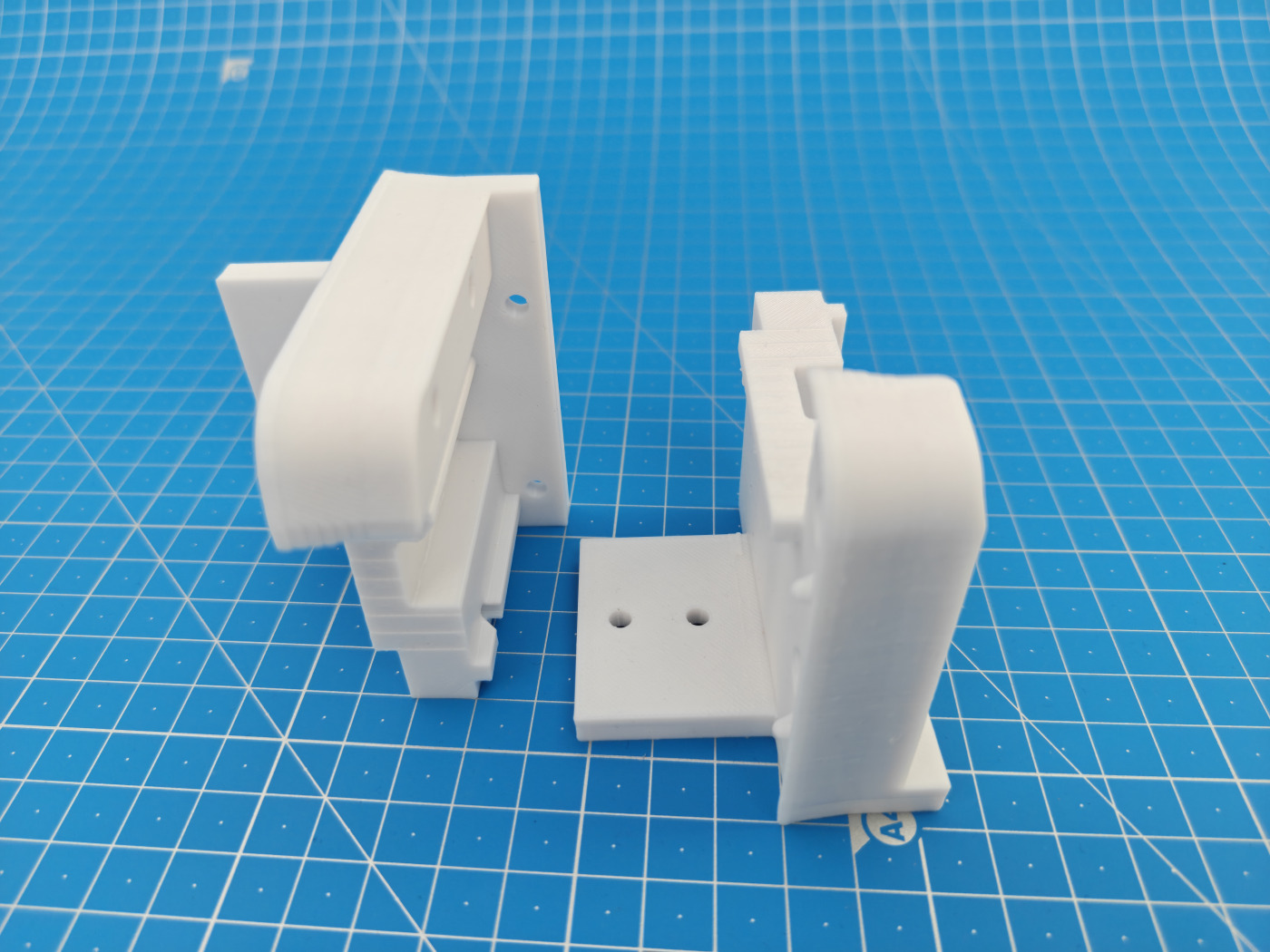 Серійний 3D-друк з'єднувачів порогу з PETG за моделями замовника